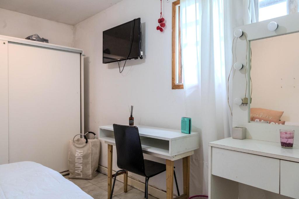 Ideal Casa de 2 Pisos Con Quincho Y Pileta - 3