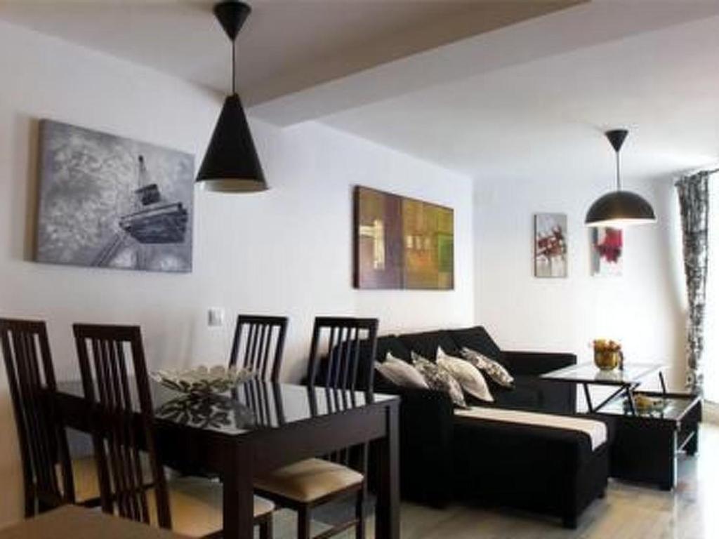 Apartment Wohnung mit Terrasse- Nähe Kathedrale von Sevilla by Interhome - 2