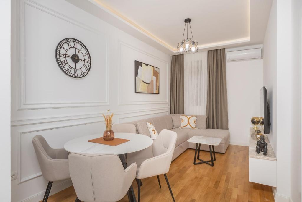 Deluxe Apartment Zarah - 5
