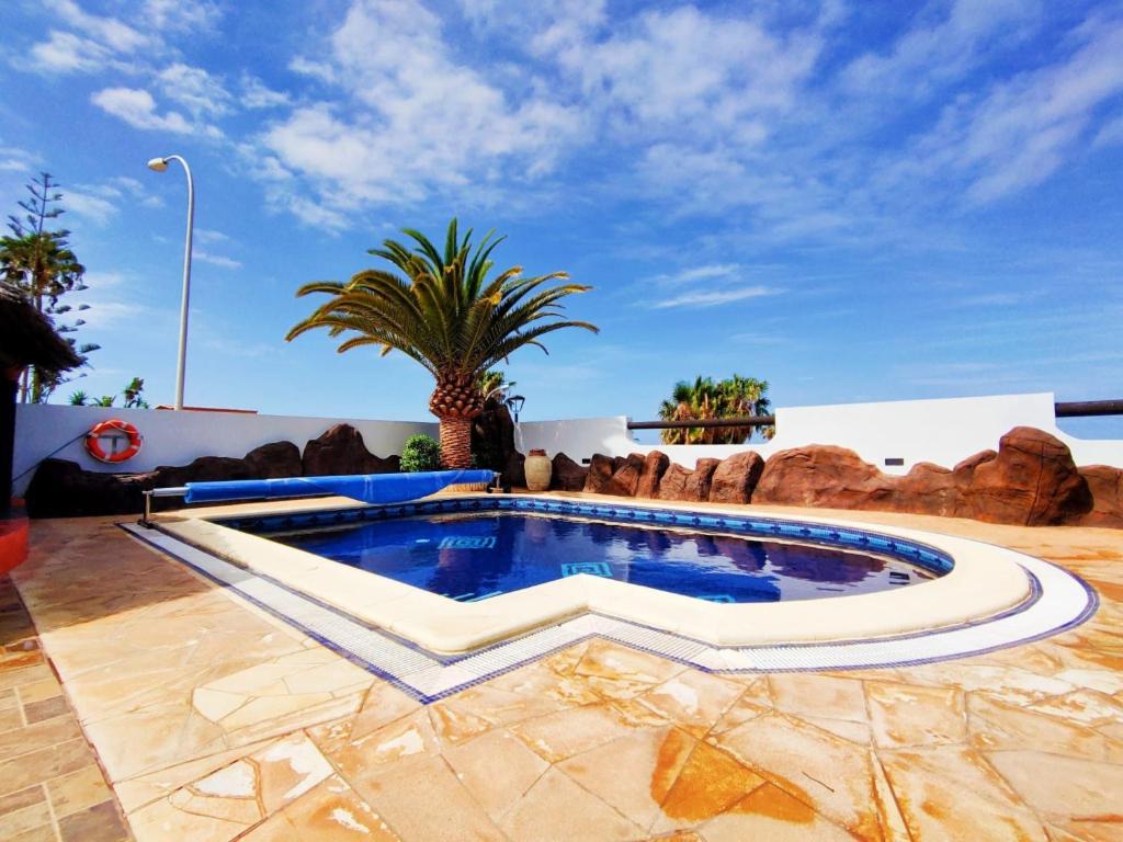Holiday Home Chalet Anais luxury villas by Interhome - 4