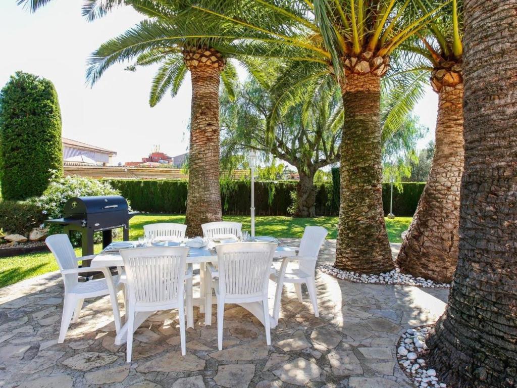 Holiday Home Haus mit privatem Pool- Garten und privatem Park by Interhome - 5
