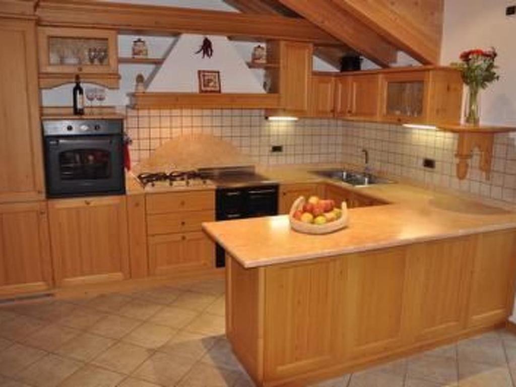 Apartment Elegantes und geräumiges Dachgeschosszimmer in den Dolomiten by Interhome - 4