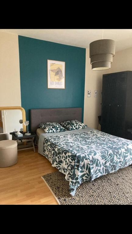 3-bedroom house with garden, near city center - 2