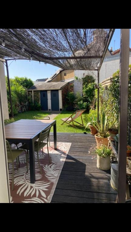 3-bedroom house with garden, near city center - 4