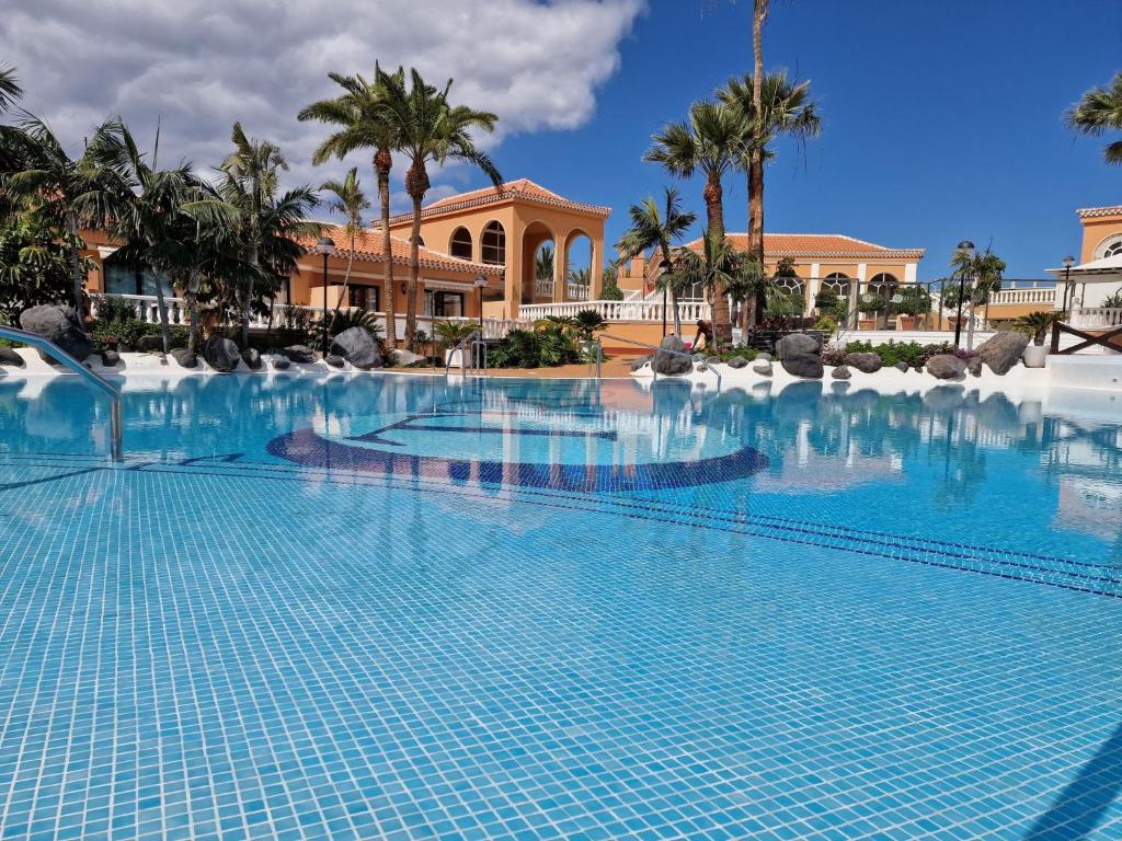 Apartment Apartment Playa Las Vistas 2 by Interhome - 2