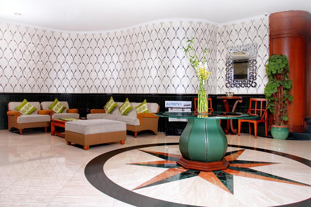 ミッドタウン レジデンス シマトゥパン ジャカルタ (Midtown Residence Simatupang Jakarta) フロント・ロビー
