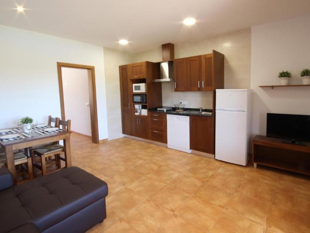 Apartment Wohnung mit Pool- Garten- Terrasse und Grill by Interhome - 5