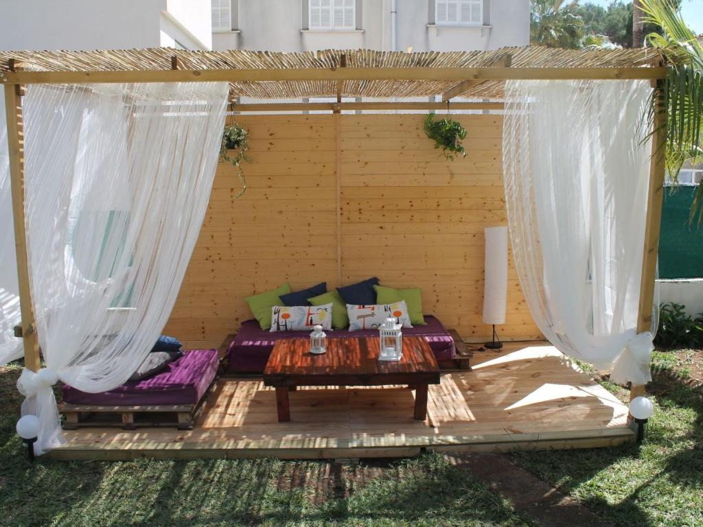 Holiday Home für 2 Personen und 4 Kinder by Interhome - 2