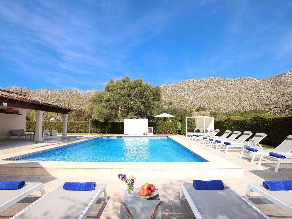 Holiday Home Beeindruckende große Villa in der Nähe von Cala San Vicente by Interhome - 5
