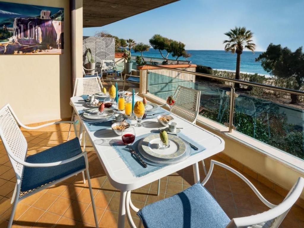 Apartment Beachfront Apartment by Interhome - 3