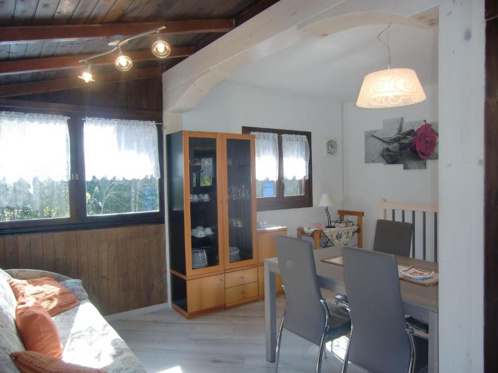 Holiday Home Freistehendes Haus mit Veranda mit Seeblick by Interhome - 5
