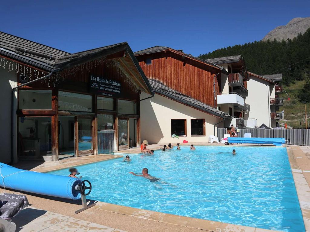 Grand appartement 6 pers, piscine & sauna, proche pistes & commerces - FR-1-322-662 - 3