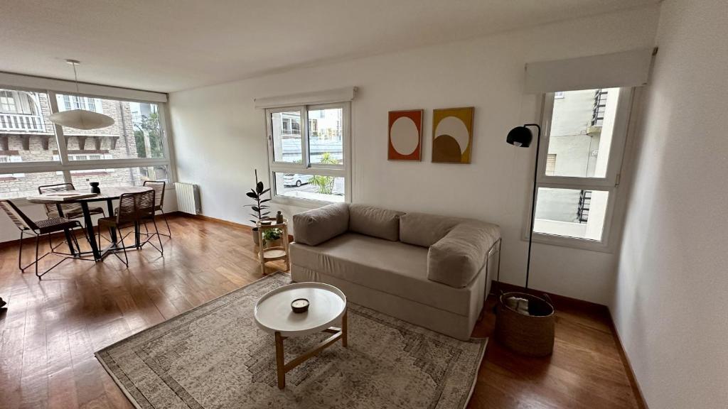 Depto Agustin - Depto Frente al Mar Zona Varese Para 4 PAX Con Cochera - Hola Sur - 2