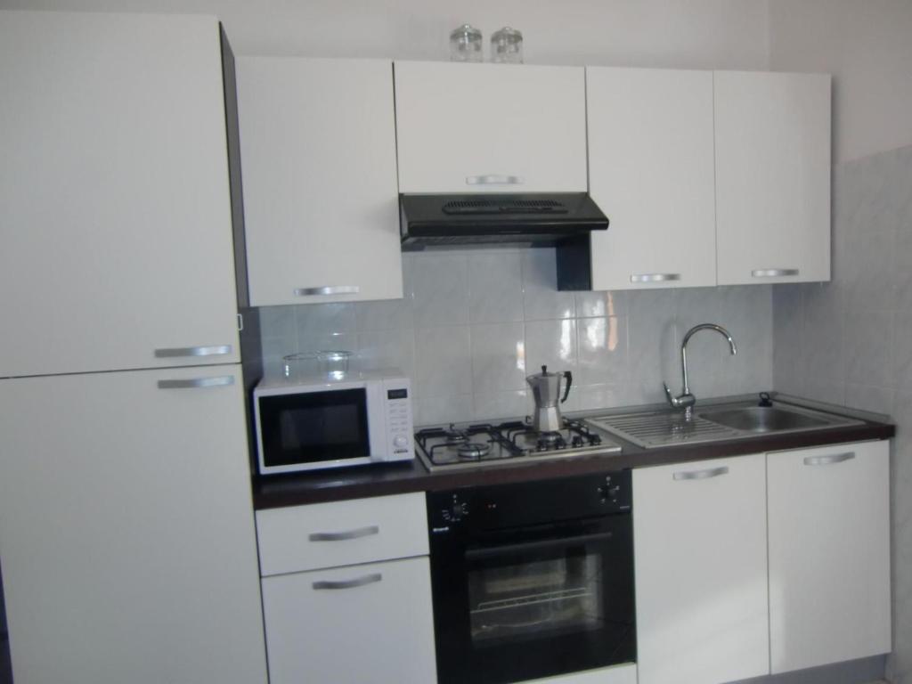 Apartment Sehr geräumige Wohnung inmitten der Natur by Interhome - 2