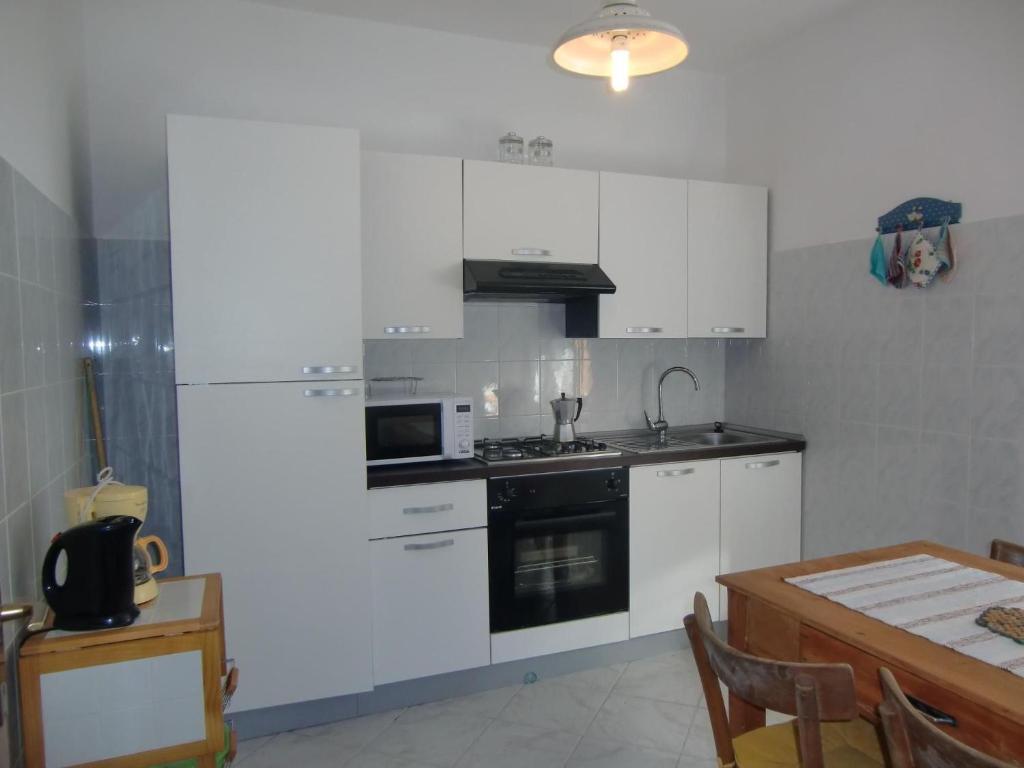 Apartment Sehr geräumige Wohnung inmitten der Natur by Interhome - 3