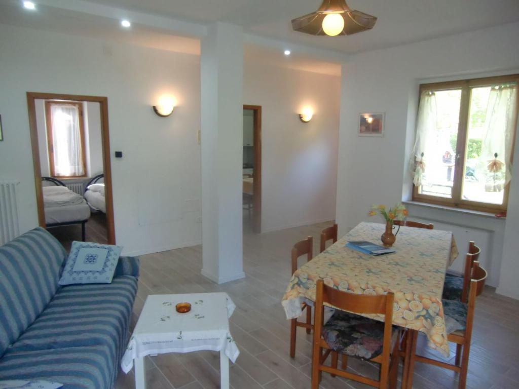Apartment Sehr geräumige Wohnung inmitten der Natur by Interhome - 5