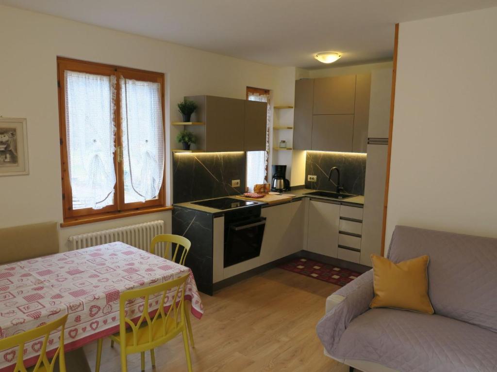 Apartment 2-stöckige Wohnung mit privatem Garten by Interhome - 2