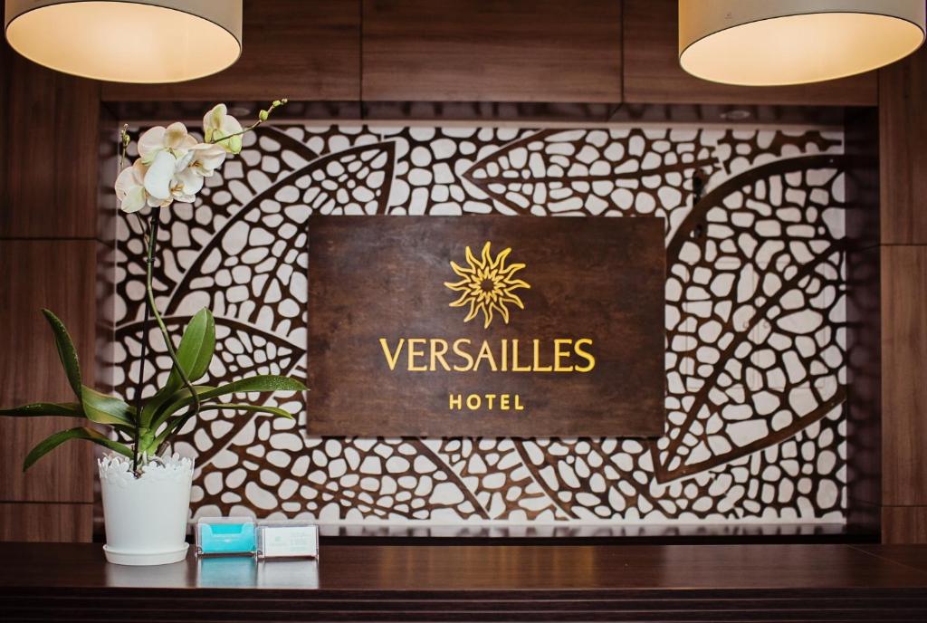 Hotel Versailles photo