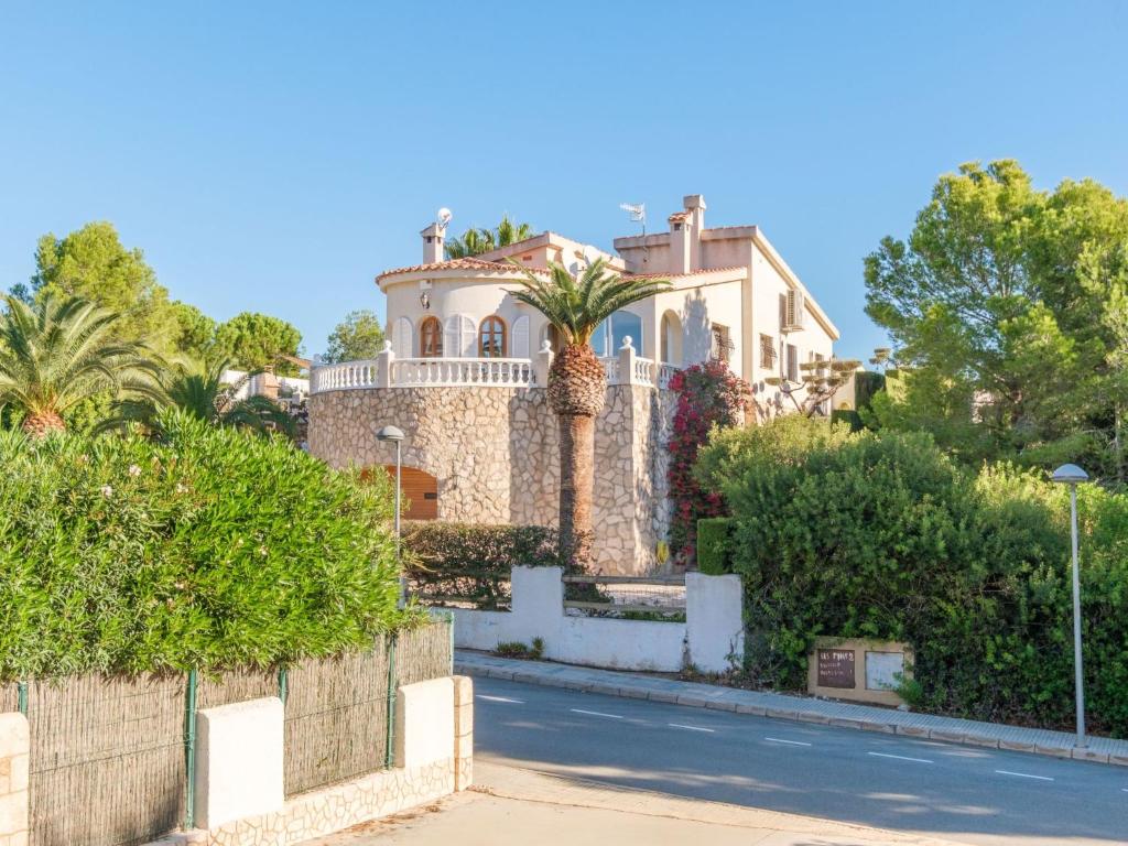 Holiday Home Imposante Ferienvilla mit großem Pool by Interhome - 1