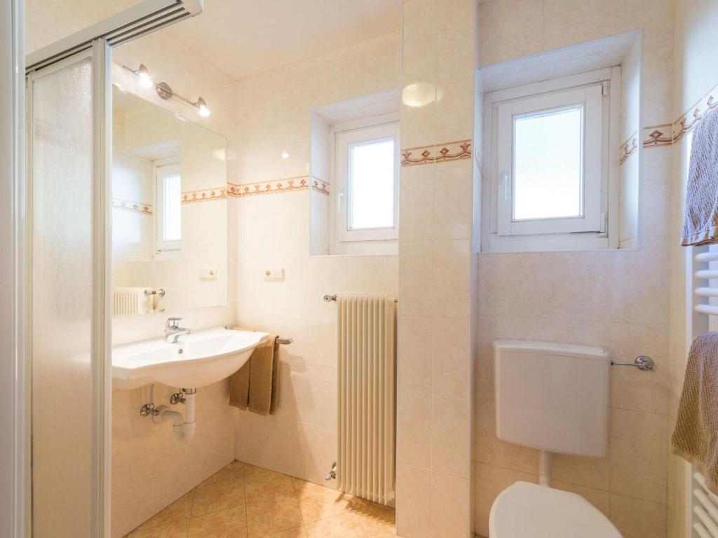 Apartment Wohnung in den Dolomiten mit traumhafter Aussicht by Interhome - 3
