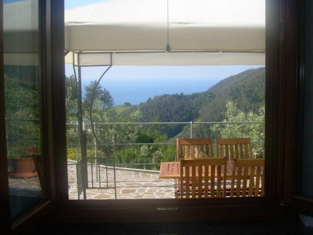 Apartment Wohnung mit Terrasse mit Meerblick by Interhome - 2