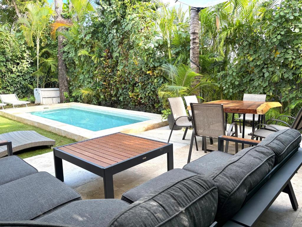 Exclusive Villa Steps from the Beach Playacar - 2