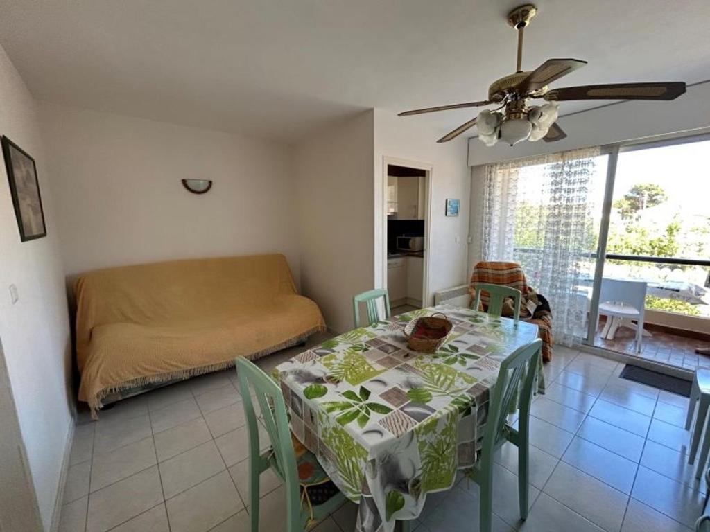 Appartement pour 4 à 150m de la plage avec parking - FR-1-837-70 - 4