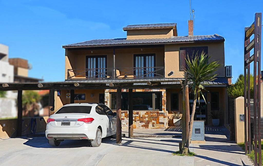 Hosteria Los Troncos - 4