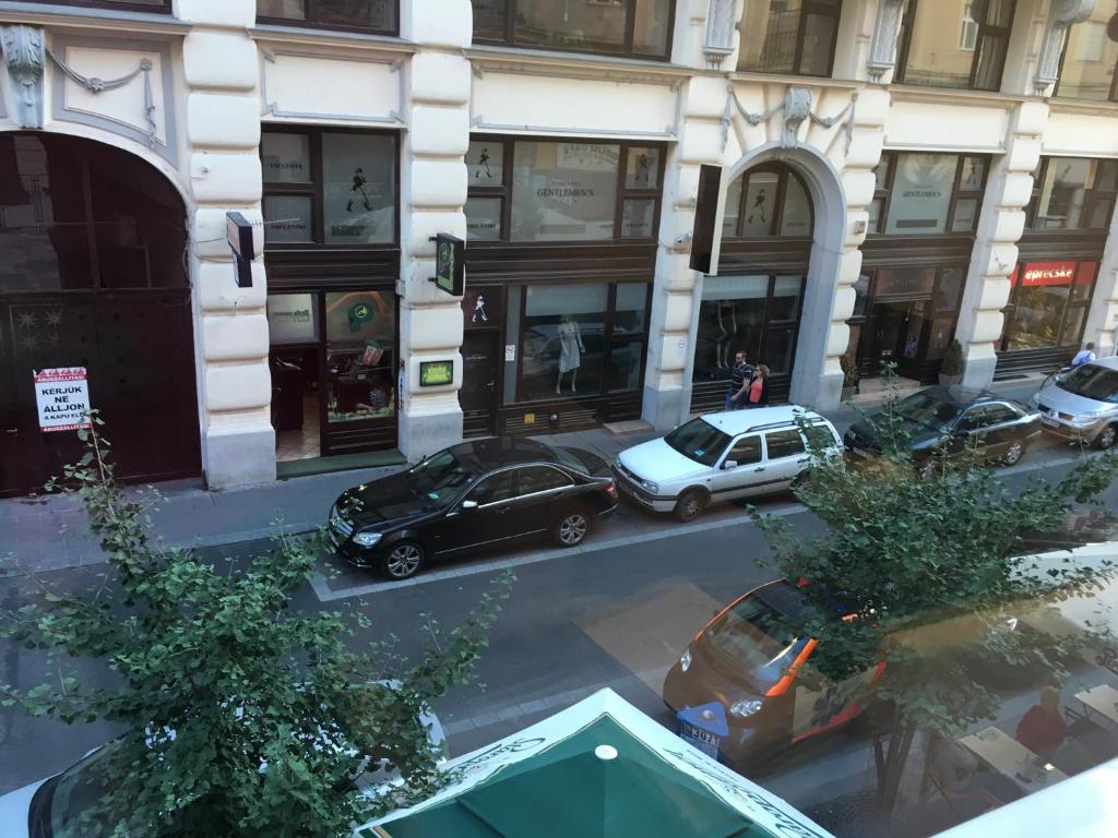 Synagogue Gozsdu Private Apartments photo