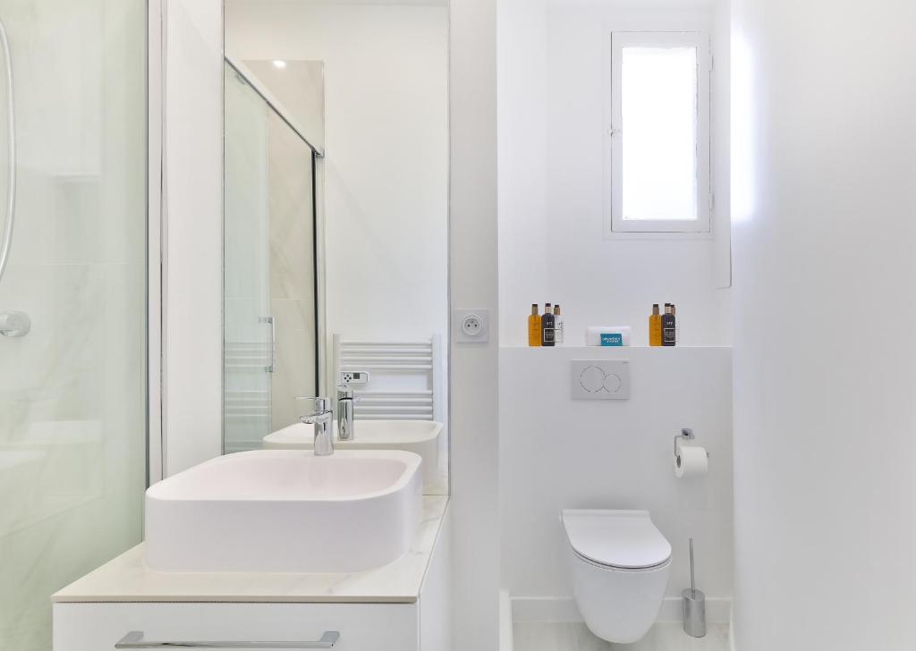UrbanFlat 126 - Grand Appartement Parisien dans le centre - 5