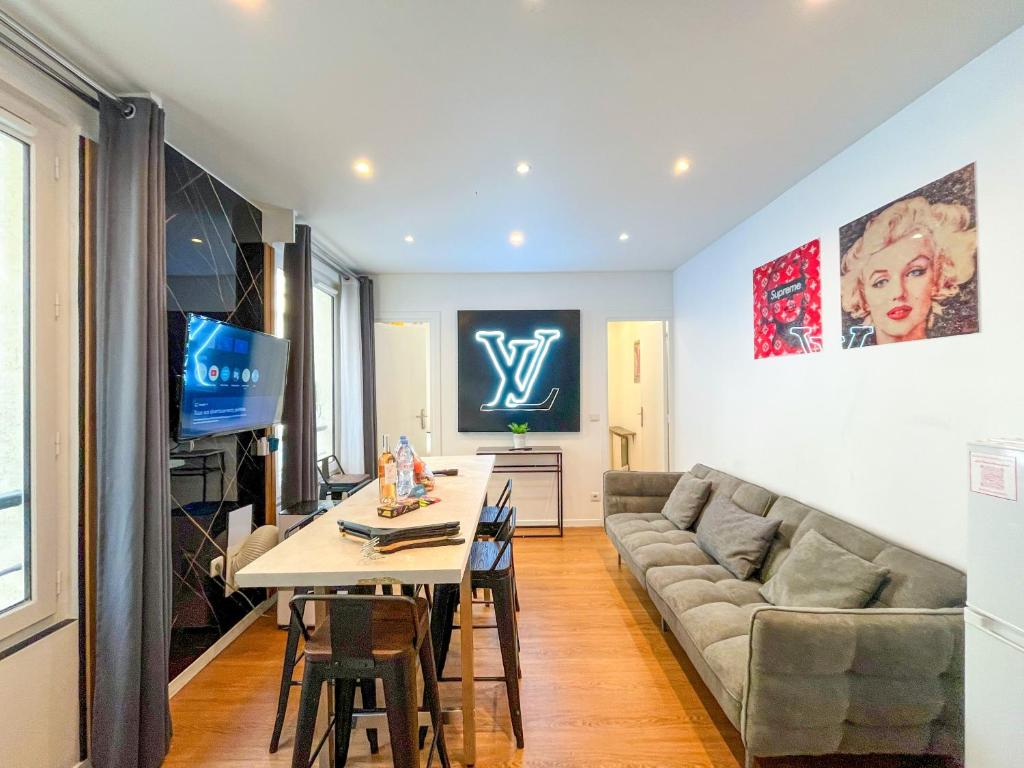 UrbanFlat 115 - Grand Duplex dans le centre de Paris - 1