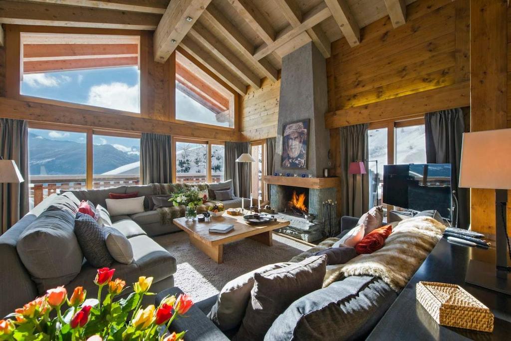 Refined Verbier Chalet With Scenic Views - 2