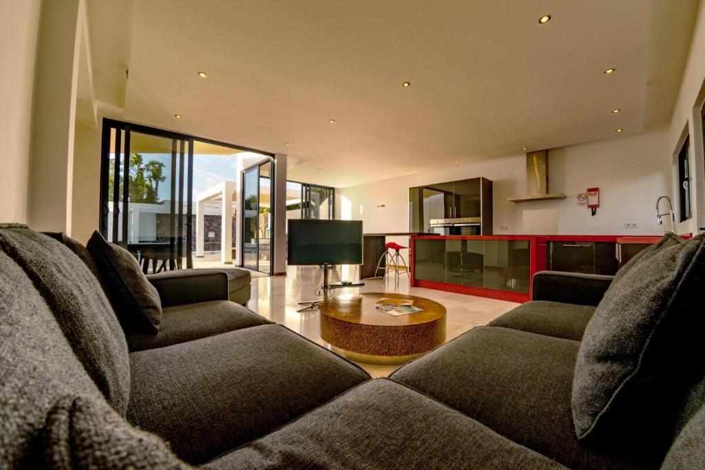 Casa Chani with heated pool in El Roque - 4