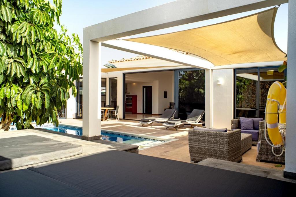 Casa Yuna with heated pool in El Roque - 2