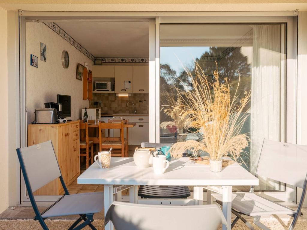 Studio cabine à 50m de la plage avec terrasse et parking, Carnac - FR-1-477-119 - 1