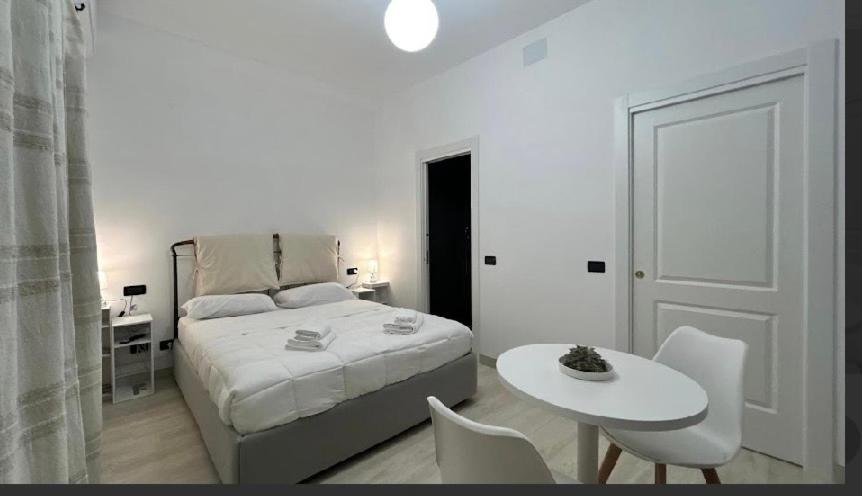 Antony Rooms - 1