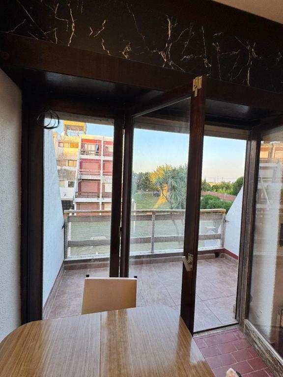 Monoambiente una cuadra del mar Villa Golf Miramar - 3