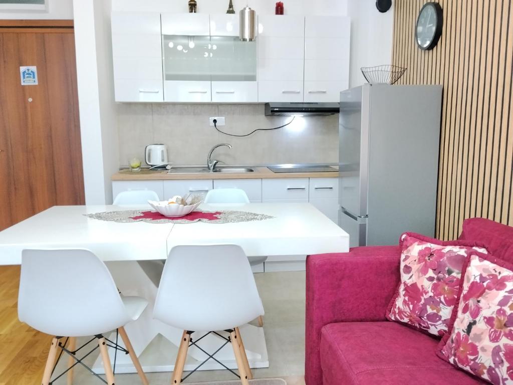 GREEN HILL Lux Apartments - 3