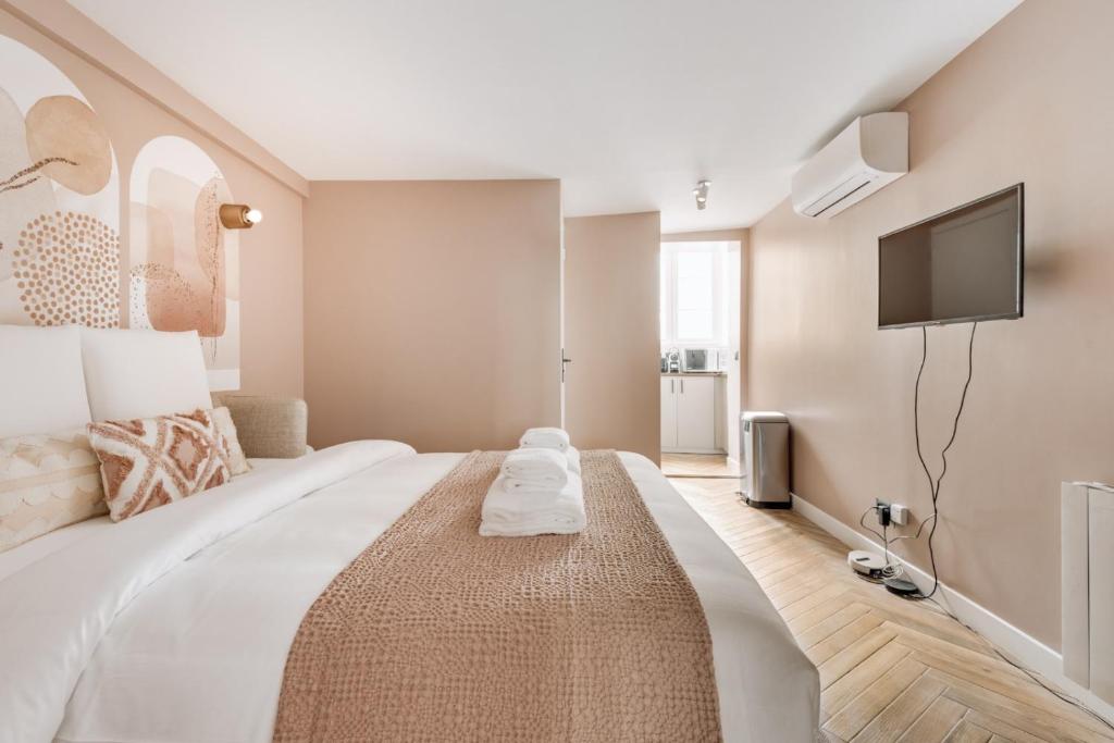 Cozy studio in the heart of historic Le Marais - 3