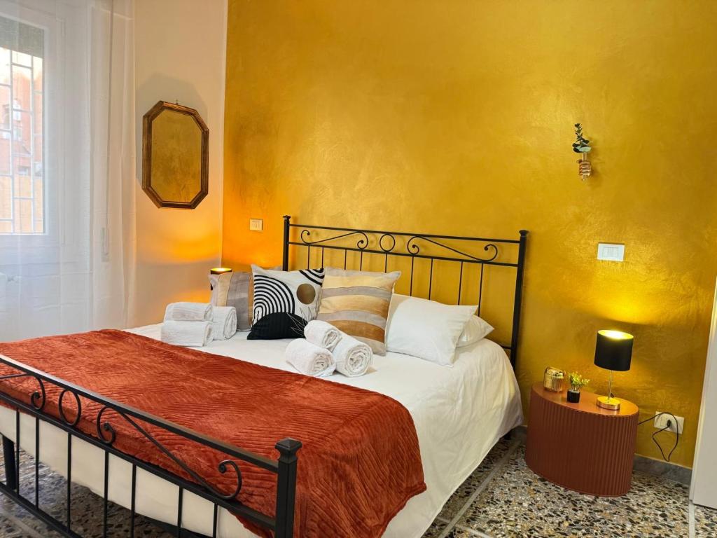 Golden Home - 1