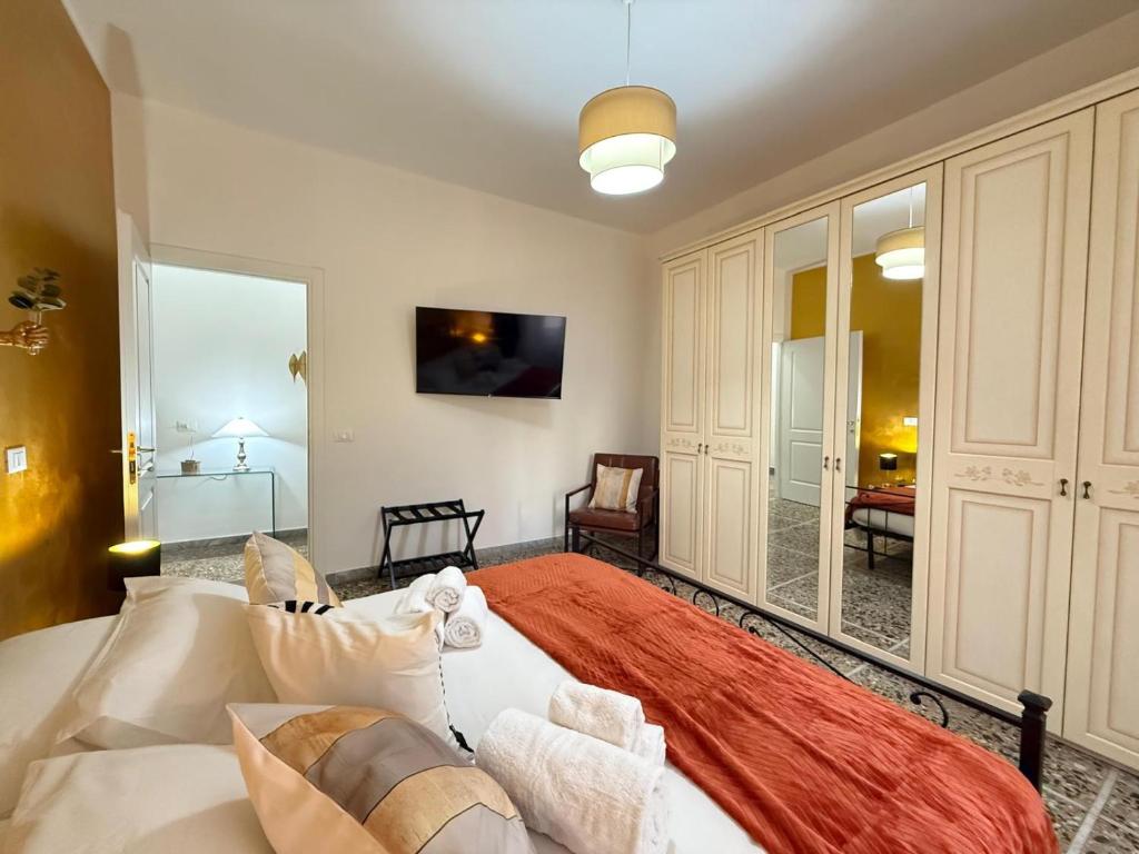Golden Home - 4