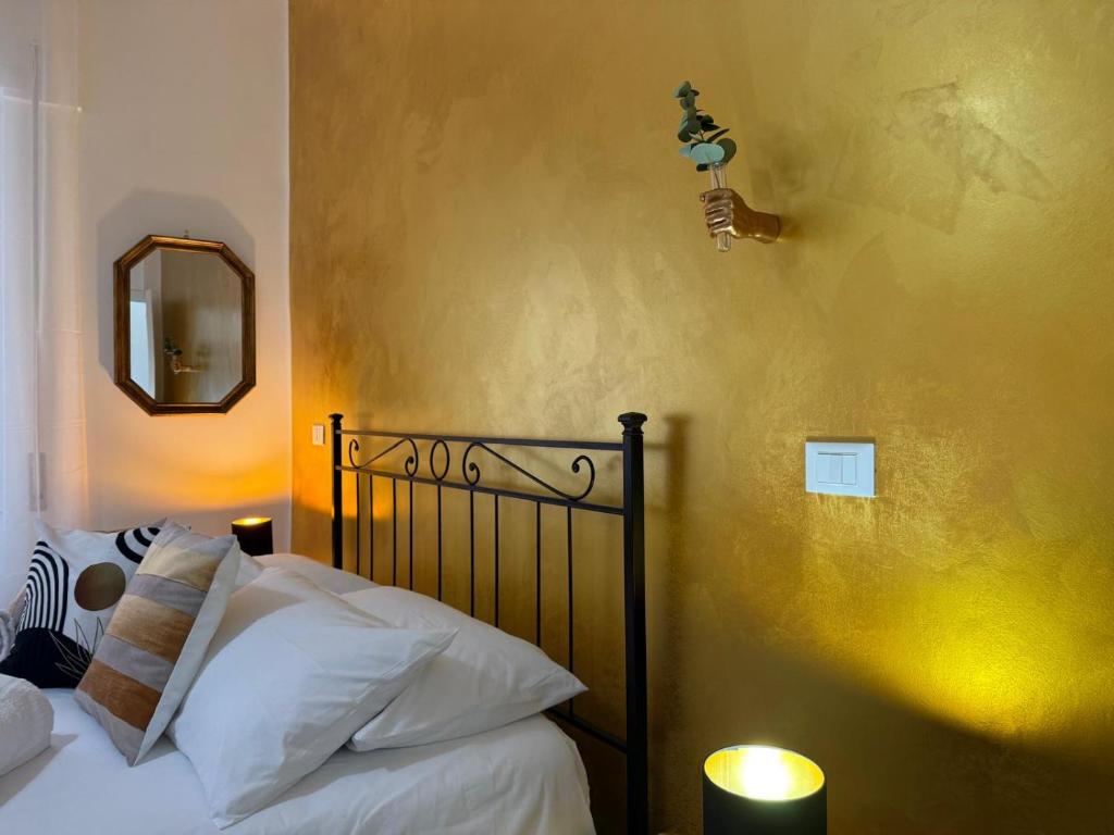 Golden Home - 5