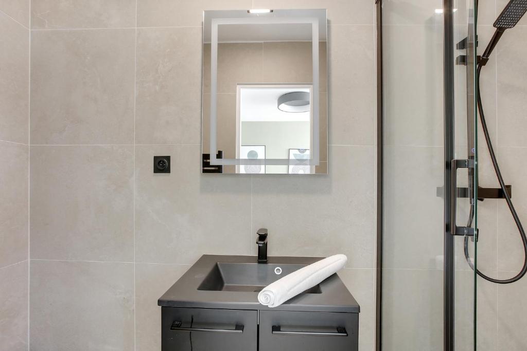 Modern and air-conditioned apartment in the heart of Le Marais - 2