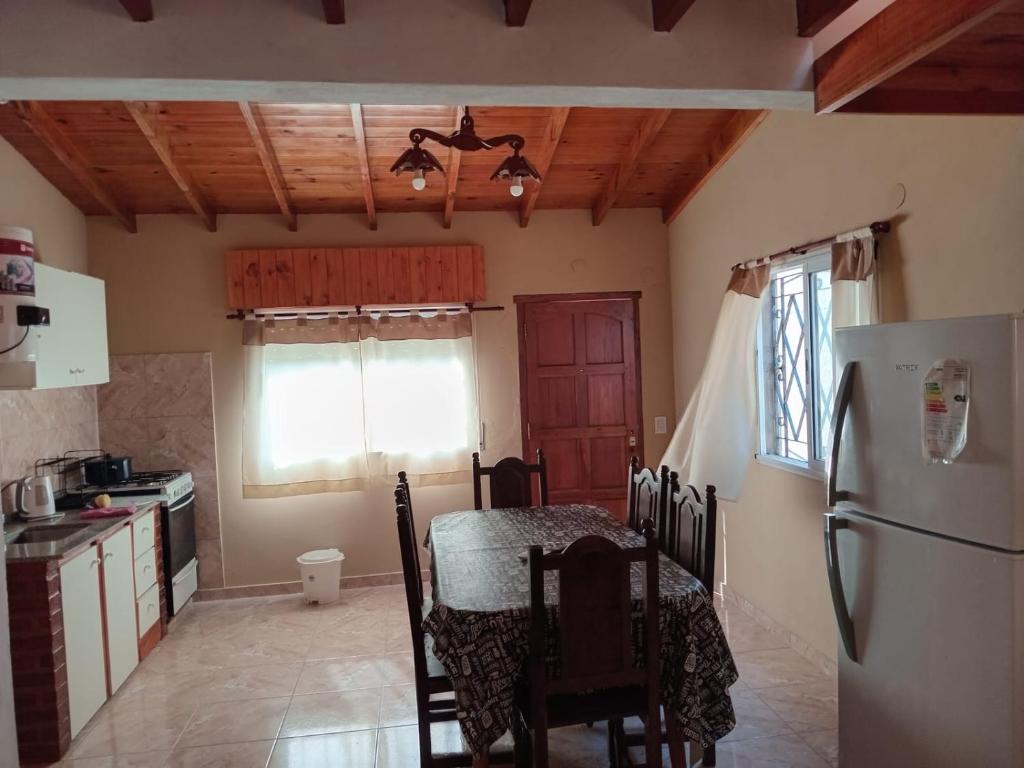 Alquilo Duplex - A una cuadra de Playa Grande - 4