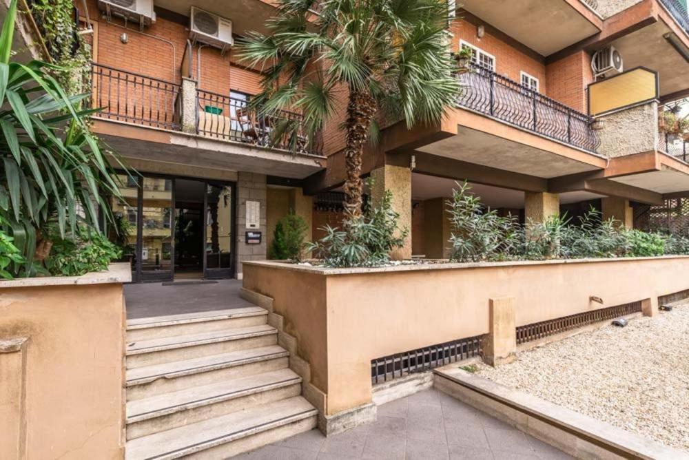 St Peter Vatican Lovely Apartment & Patio, Rome - 3