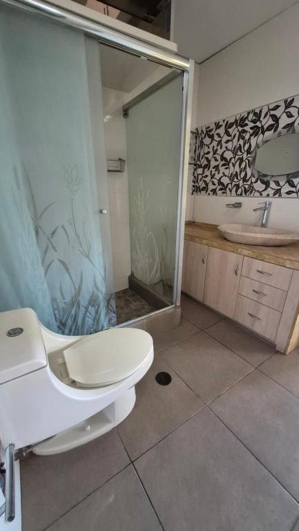 Dormitorio con baño privado a 25 minutos del Apto - 5