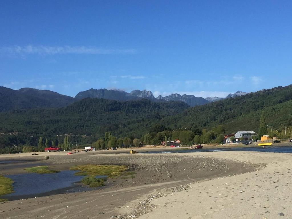 Carretera Austral, Cabaña entre Mar y Cordillera - Chaica - 2