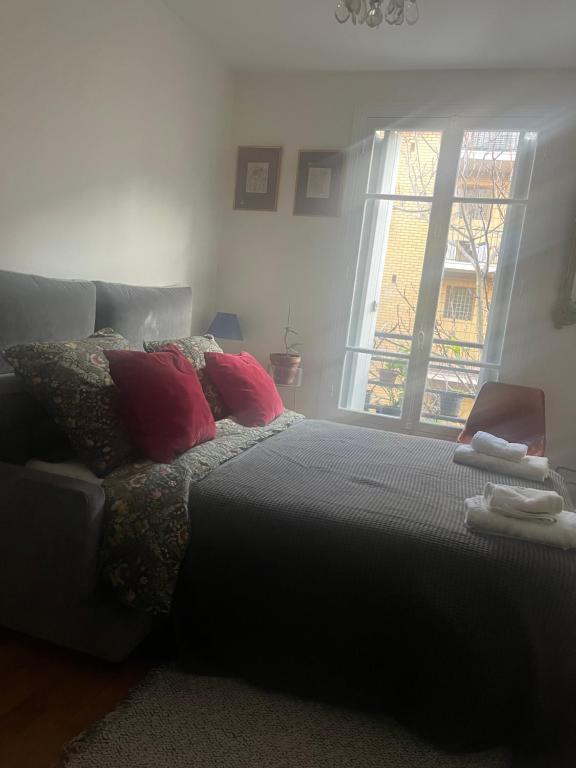 Bedroom in Paris - 1