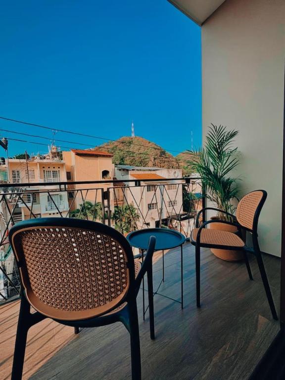 OVATA 102 - ZONA ROMANTICA - 4