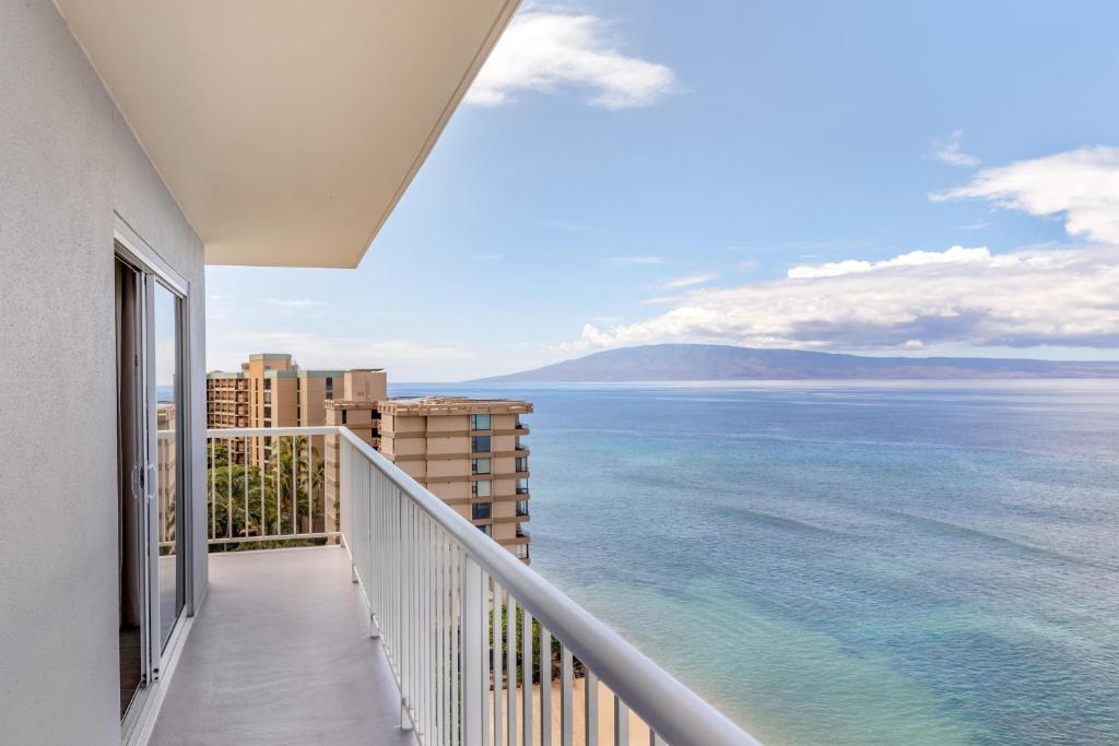 마우이 해변의 석양